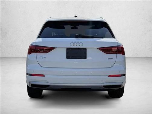 2022 Audi Q3 40 Premium Plus