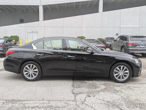 2014 INFINITI Q50 Base