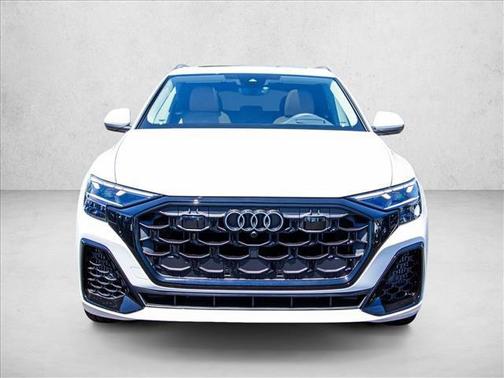 Glacier White Metallic 2026 Audi Q8 55 Prestige