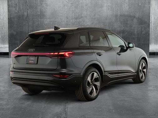2025 Audi Q6 e-tron Prestige quattro