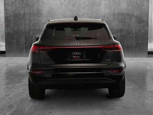 2025 Audi Q6 e-tron Premium Plus quattro