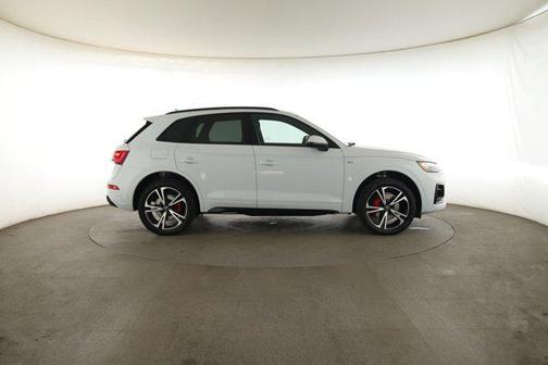 2025 Audi Q5 45 S line Premium Plus