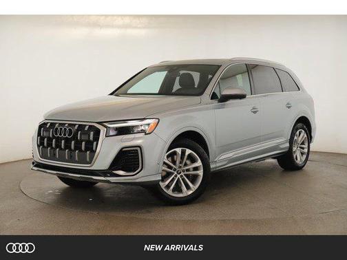 2025 Audi Q7 45 Premium Plus