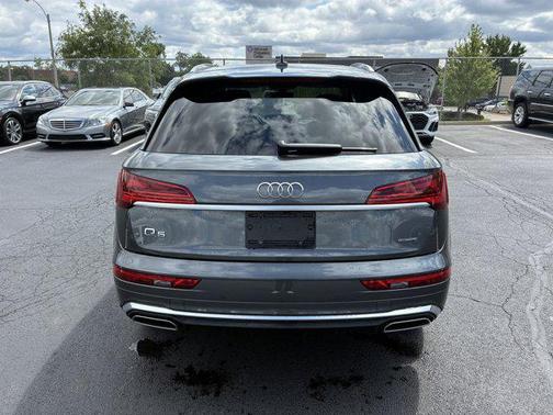 Daytona Gray Pearl Effect 2022 Audi Q5 45 S line Premium Plus