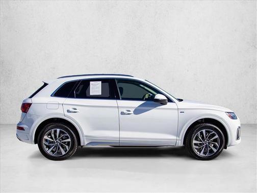 2023 Audi Q5 45 S line Premium Plus