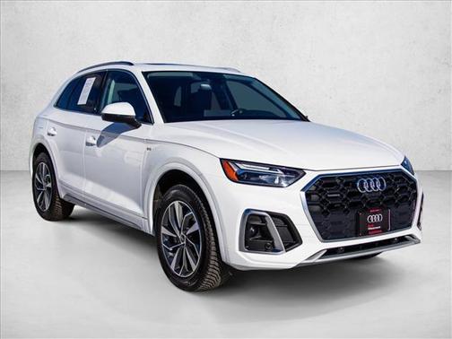 2023 Audi Q5 45 S line Premium Plus