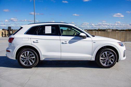 2023 Audi Q5 45 S line Premium Plus