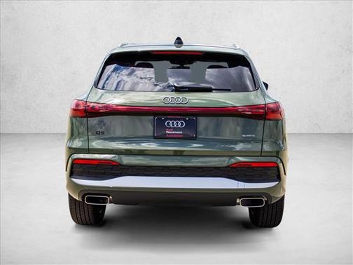 District Green Metallic 2026 Audi Q5 Premium TFSI quattro S tronic