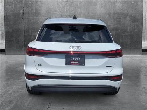 2025 Audi Q6 e-tron Premium Plus quattro