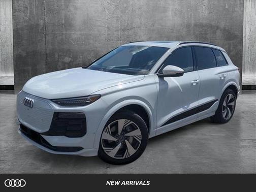 2025 Audi Q6 e-tron Premium Plus quattro