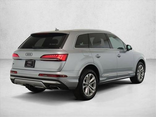 2025 Audi Q7 55 Premium