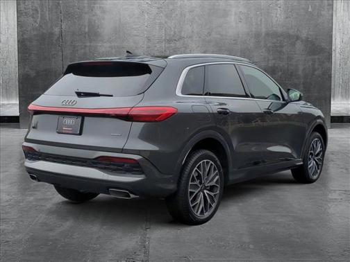 2025 Audi Q5 Premium Plus