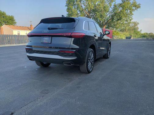 2025 Audi Q5 Premium Plus