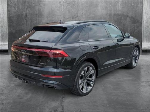 2025 Audi Q8 55 Premium Plus