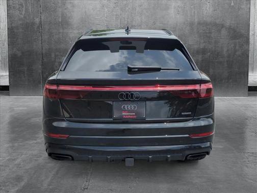 2025 Audi Q8 55 Premium Plus