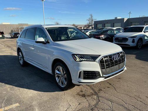 2023 Audi Q7 55 Premium