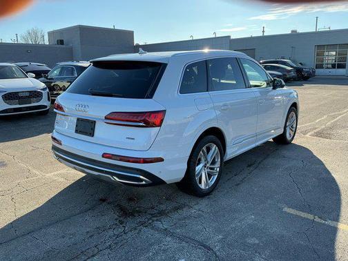 2023 Audi Q7 55 Premium