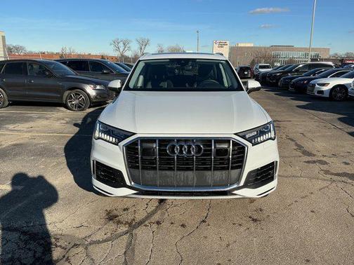 2023 Audi Q7 55 Premium