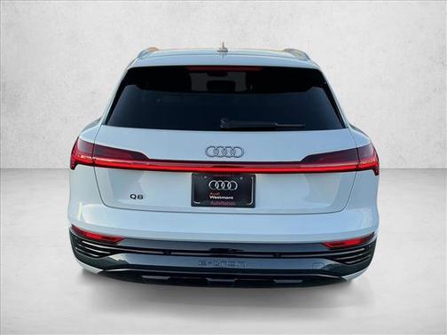 2024 Audi Q8 e-tron Premium Plus