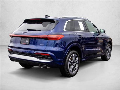 2025 Audi Q5 Premium TFSI quattro S tronic