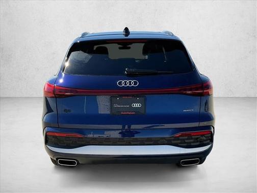 Navarra Blue Metallic 2025 Audi Q5 Premium TFSI quattro S tronic