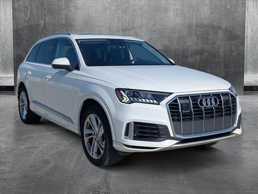 2024 Audi Q7 55 Premium Plus