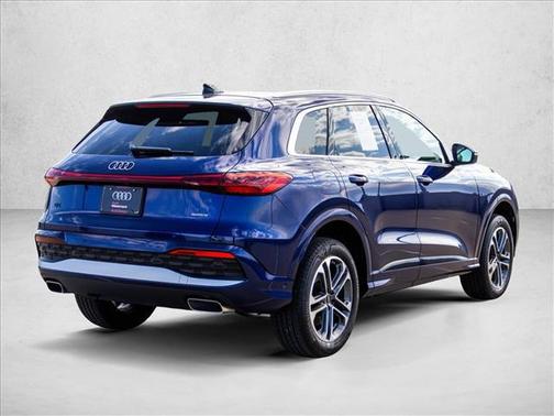 2025 Audi Q5 Premium Plus TFSI quattro S tronic