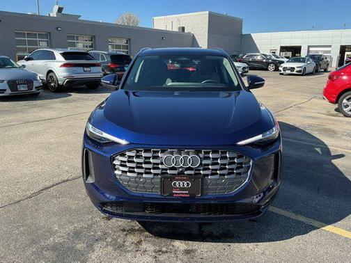 2025 Audi Q5 Premium Plus TFSI quattro S tronic