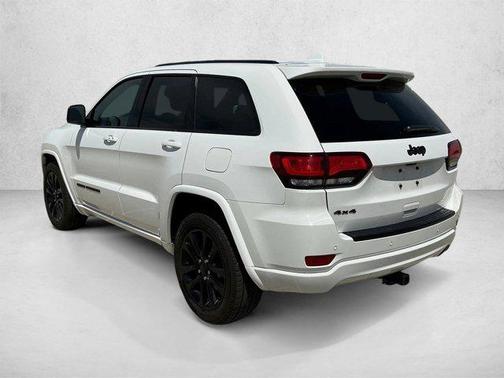 Bright White Clearcoat 2018 Jeep Grand Cherokee Altitude