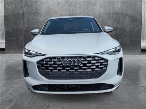 2025 Audi Q5 Premium
