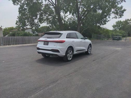 2025 Audi Q5 Premium Plus