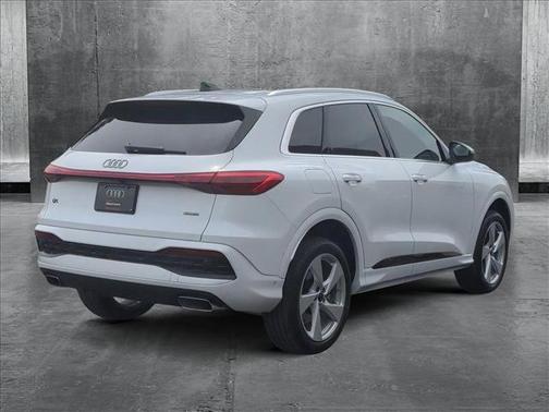 2025 Audi Q5 Premium Plus