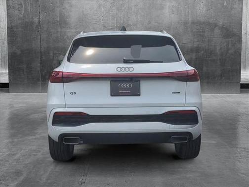 2025 Audi Q5 Premium Plus