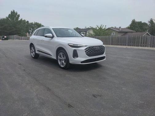 2025 Audi Q5 Premium Plus