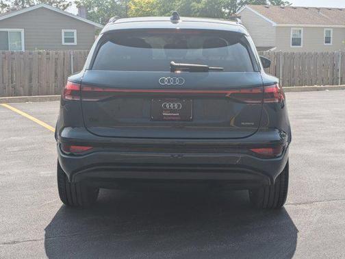 2025 Audi Q6 e-tron Premium Plus quattro