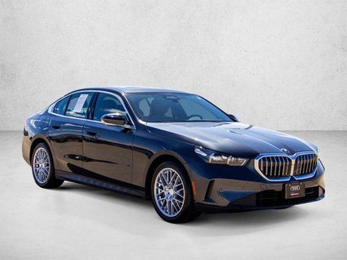Dark Graphite Metallic 2024 BMW 540 xDrive