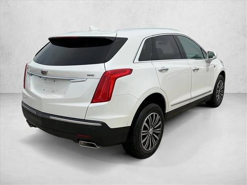 Crystal White Tricoat 2019 Cadillac XT5 Base
