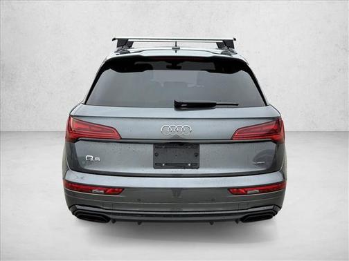 Daytona Gray Pearl Effect 2025 Audi Q5 45 S line Premium