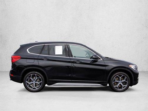 Black Sapphire Metallic 2019 BMW X1 xDrive28i