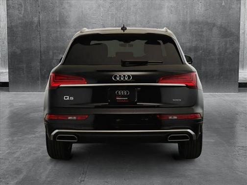 2022 Audi Q5 45 S line Premium