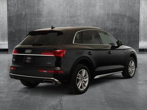 2022 Audi Q5 45 S line Premium
