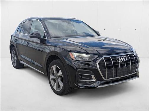 2023 Audi Q5 40 Premium Plus