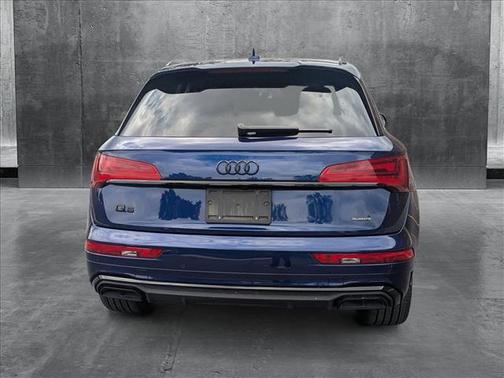 2022 Audi Q5 45 S line Premium Plus