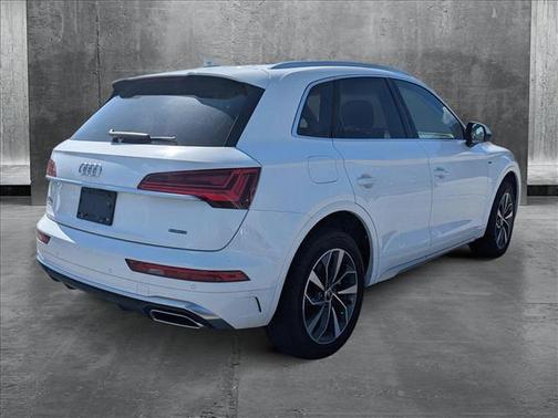 2023 Audi Q5 45 S line Premium Plus