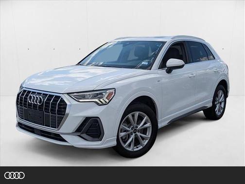 2024 Audi Q3 Premium 45 TFSI S line quattro Tiptronic