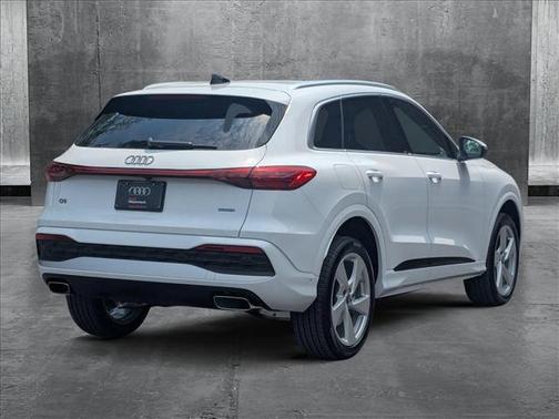 2025 Audi Q5 Premium Plus