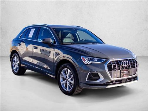 2024 Audi Q3 Premium Plus 40 TFSI quattro Tiptronic