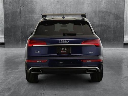 2022 Audi Q5 45 S line Premium