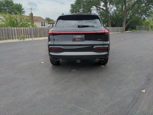 2025 Audi Q5 Premium TFSI quattro S tronic