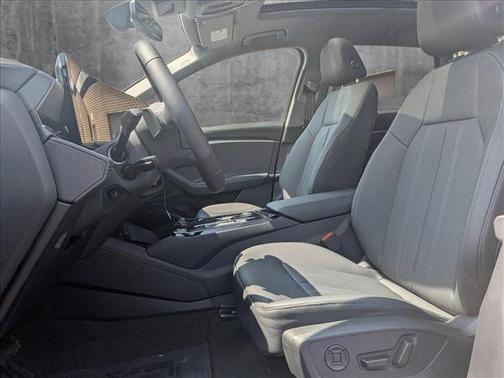 2025 Audi Q6 e-tron Premium Plus quattro